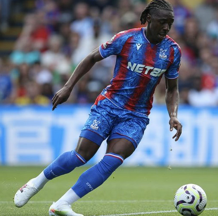 阿森纳名宿热议埃泽处境，观点各异引关注