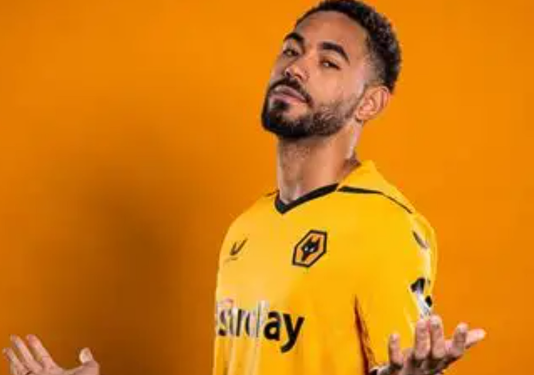 库尼亚英超专访：揭秘庆祝动作灵感与赛场趣事